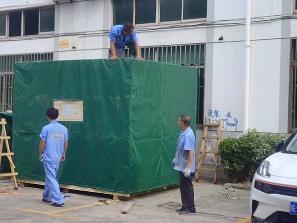 海运木包装箱内部的货物包装应坚固、完好